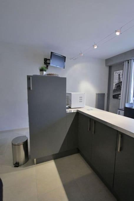 Appartement Avec Ascenseur La Defense Courbevoie Esterno foto